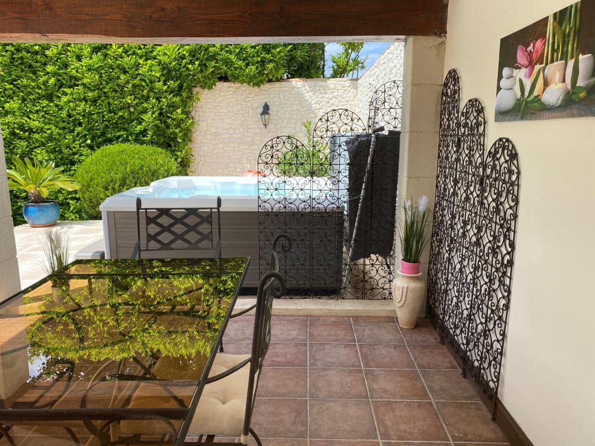 Mas Beau Soleil & Spa Cottages De Charme Avec Jacuzzi&Jardin Prives Saint-Rémy-de-Provence Eksteriør billede