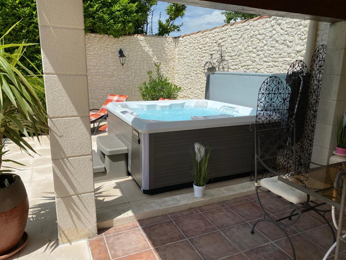 Mas Beau Soleil & Spa Cottages De Charme Avec Jacuzzi&Jardin Prives Saint-Rémy-de-Provence Eksteriør billede