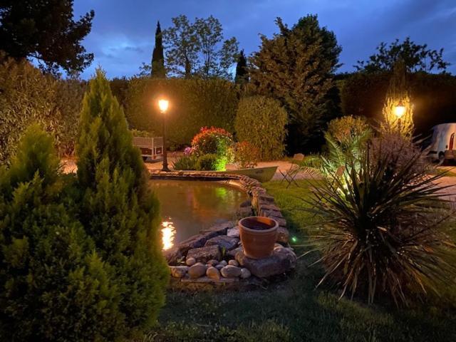 Mas Beau Soleil & Spa Cottages De Charme Avec Jacuzzi&Jardin Prives Saint-Rémy-de-Provence Eksteriør billede