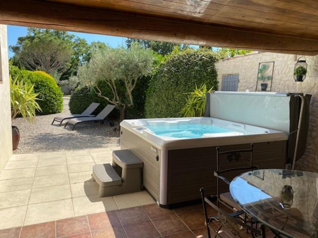 Mas Beau Soleil & Spa Cottages De Charme Avec Jacuzzi&Jardin Prives Saint-Rémy-de-Provence Eksteriør billede